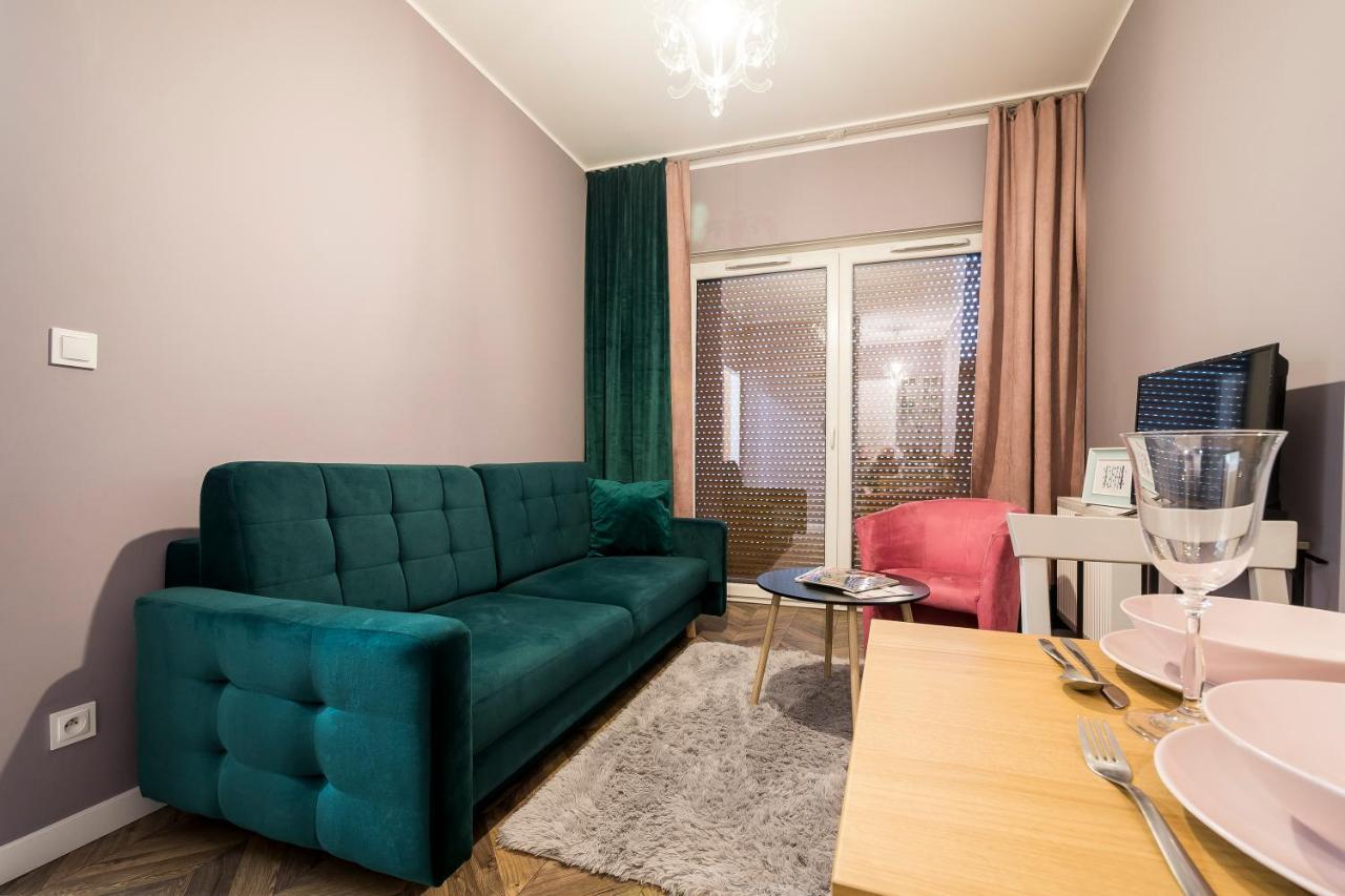 Apartament Z Ogrodkiem I Garazem Poznan Exterior photo