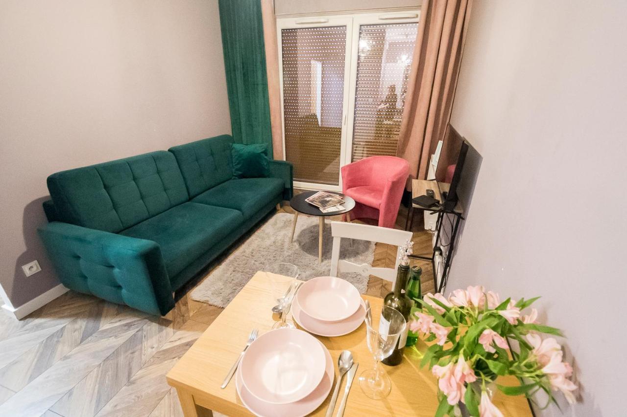 Apartament Z Ogrodkiem I Garazem Poznan Exterior photo